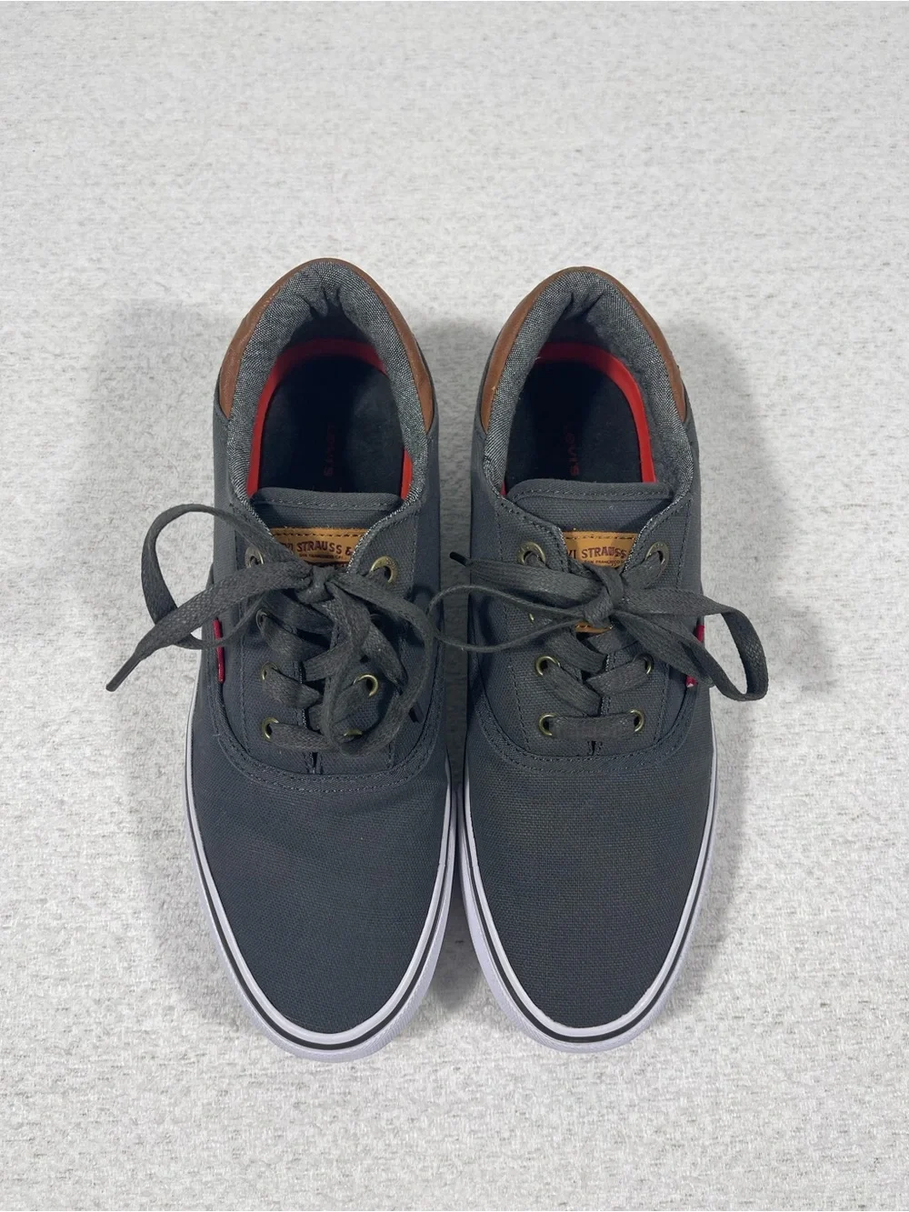 Levi’s Men’s Gray Low Top Sneakers Size 7 Casual Shoes SKU# 0492